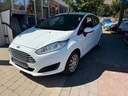 Weiß Gebraucht 2015 Ford Fiesta Kleinwagen | 5.750 € (Fairer Preis)