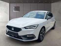 Weiß ("nevada" weiss) Neu 2024 Seat Leon FR Limousine | 28.990 € (Fairer Preis)