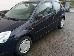 Blau Gebraucht 2005 Ford Fiesta Kleinwagen | 1.000 € (Guter Preis)