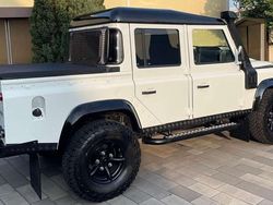 Weiß Gebraucht 2012 Land Rover Defender SUV | 52.000 €