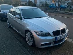 Silber Gebraucht 2009 BMW 320 M Sport Limousine | 9.500 € (Fairer Preis)