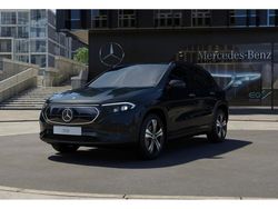 Schwarz Gebraucht 2022 Mercedes EQA250+ Progressive SUV | 29.990 € (Fairer Preis)