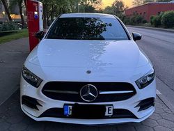 Weiß Gebraucht 2021 Mercedes A250 AMG Limousine | 25.200 € (Fairer Preis)