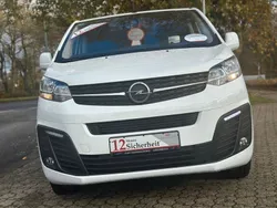 Jade weiss/arktis weiss Gebraucht 2022 Opel Vivaro Edition Van | 31.699 € (Teuer)
