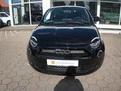 Schwarz Gebraucht 2023 Fiat 500e Icon Kleinwagen | 14.199 € (Guter Preis)