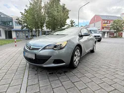 Grau Gebraucht 2012 Opel Astra GTC Limousine | 8.200 € (Fairer Preis)
