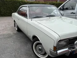 Weiß Gebraucht 1967 Opel Commodore Coupé | 17.900 €