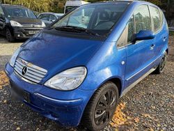 Blau Gebraucht 2001 Mercedes A160 Avantgarde Van / Kleinbus | 1.000 € (Superpreis)