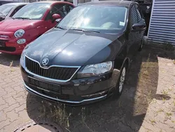 Schwarz Gebraucht 2017 Skoda Rapid Ambition Kombi | 13.650 € (Fairer Preis)