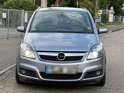 Grau Gebraucht 2007 Opel Zafira Cosmo Van / Kleinbus | 999 € (Superpreis)