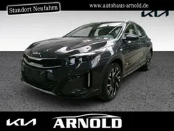 Zilinaschwarz (metallic) Gebraucht 2024 Kia XCeed Vision SUV | 26.299 € (Guter Preis)