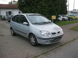 Silber Gebraucht 2000 Renault Scénic Van / Kleinbus | 500 € (Superpreis)