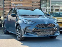 Grau Neu 2025 Toyota Yaris Hybrid Sport Limousine | 34.490 € (Fairer Preis)