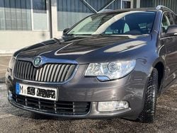 Braun Gebraucht 2010 Skoda Superb Kombi | 4.000 € (Superpreis)