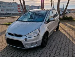Silber Gebraucht 2007 Ford S-MAX S Van / Kleinbus | 4.500 € (Etwas zu teuer)
