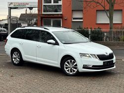 Weiß Gebraucht 2018 Skoda Octavia Kombi | 14.900 € (Etwas zu teuer)