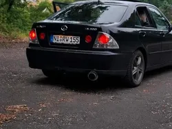 Schwarz Gebraucht 2000 Lexus IS200 Sport Line Limousine | 6.500 €