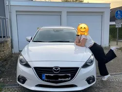 Weiß Gebraucht 2016 Mazda 3 Limousine | 12.500 € (Etwas zu teuer)
