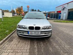 Silber Gebraucht 1999 BMW 318 Limousine | 3.500 €