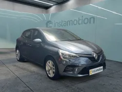 Grau Gebraucht 2020 Renault Clio V Experience Limousine | 13.944 € (Etwas zu teuer)