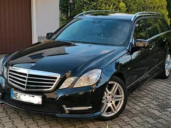 Schwarz Gebraucht 2012 Mercedes E350 Kombi | 12.500 € (Etwas zu teuer)