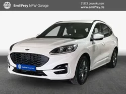 White platinum metallic Gebraucht 2023 Ford Kuga ST-Line SUV | 27.675 € (Guter Preis)