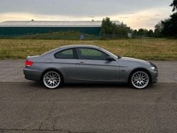 Grau Gebraucht 2009 BMW 120 Coupé Coupé | 9.500 € (Fairer Preis)