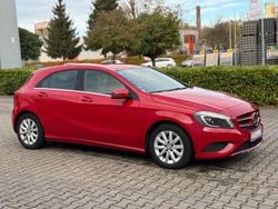 Rot Gebraucht 2013 Mercedes A180 Style Limousine | 10.600 € (Guter Preis)