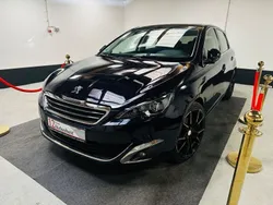 Blau Gebraucht 2014 Peugeot 308 Allure Limousine | 9.900 € (Etwas zu teuer)