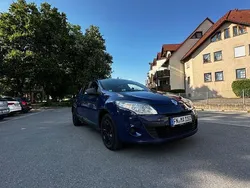Blau Gebraucht 2011 Renault Mégane III Authentique Limousine | 3.490 € (Guter Preis)