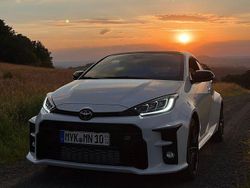Weiß Gebraucht 2024 Toyota Yaris Limousine | 37.500 € (Fairer Preis)