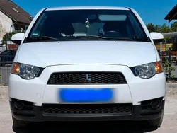 Weiß Gebraucht 2011 Mitsubishi Colt Kleinwagen | 3.900 €