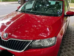 Rot Gebraucht 2017 Skoda Rapid Active Limousine | 9.100 € (Fairer Preis)