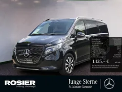 Schwarz / obsidianschwarz Gebraucht 2024 Mercedes V300 Avantgarde Van / Kleinbus | 73.380 € (Teuer)