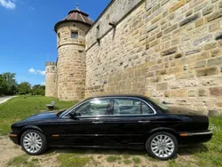 Jaguar XJ8