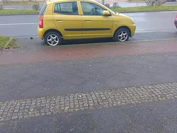 Gelb Gebraucht 2005 Kia Picanto Kleinwagen | 1.200 € (Fairer Preis)