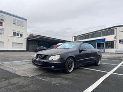 Obsidianschwarz metalliclack Gebraucht 2003 Mercedes CLK240 Cabrio | 2.990 € (Fairer Preis)
