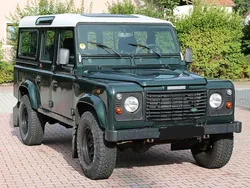 Grün Gebraucht 1999 Land Rover Defender SUV | 22.900 €