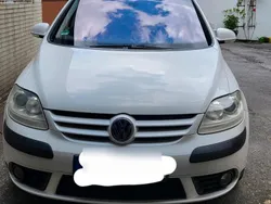 Weiß Gebraucht 2005 VW Golf Plus Cross Van / Kleinbus | 4.000 €