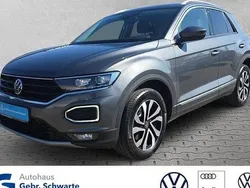 Grau Gebraucht 2021 VW T-Roc Active SUV | 22.990 € (Fairer Preis)
