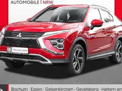 Rot Gebraucht 2022 Mitsubishi Eclipse Cross Plus SUV | 23.489 € (Guter Preis)
