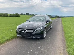 Schwarz Gebraucht 2016 Mercedes C200 Avantgarde Limousine | 16.350 € (Fairer Preis)