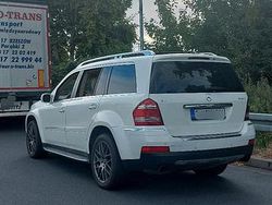Weiß Gebraucht 2010 Mercedes GL320 SUV | 18.000 €