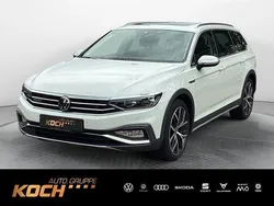 Oryxweiß perlmutteffekt Gebraucht 2021 VW Passat Alltrack Kombi | 35.460 € (Fairer Preis)