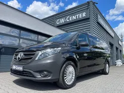 Schwarz Gebraucht 2023 Mercedes Vito Van / Kleinbus | 51.990 €