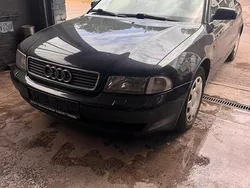 Schwarz Gebraucht 1997 Audi A4 Limousine | 1.800 € (Guter Preis)