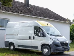 Grau Gebraucht 2015 Citroën Jumper Profi Van / Kleinbus | 8.330 € (Etwas zu teuer)