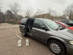 Grau Gebraucht 2008 Chrysler Voyager Clasic Van / Kleinbus | 2.000 €