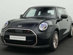 Schwarz Gebraucht 2024 Mini Cooper S Favoured Kleinwagen | 27.385 € (Fairer Preis)