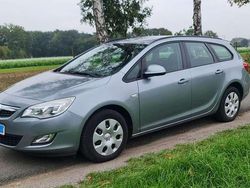 Silber Gebraucht 2011 Opel Astra Sport Kombi | 2.900 € (Guter Preis)